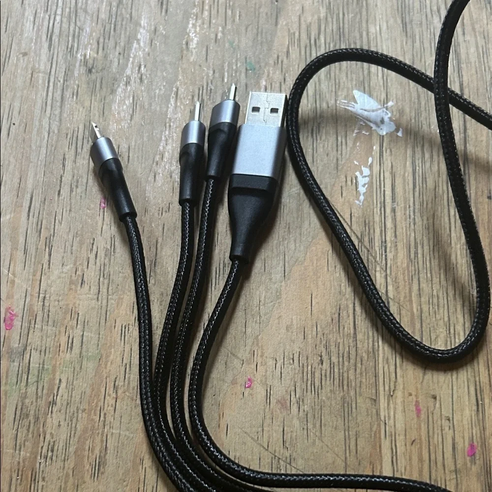 Universal Black Multi-Device Charging Cable